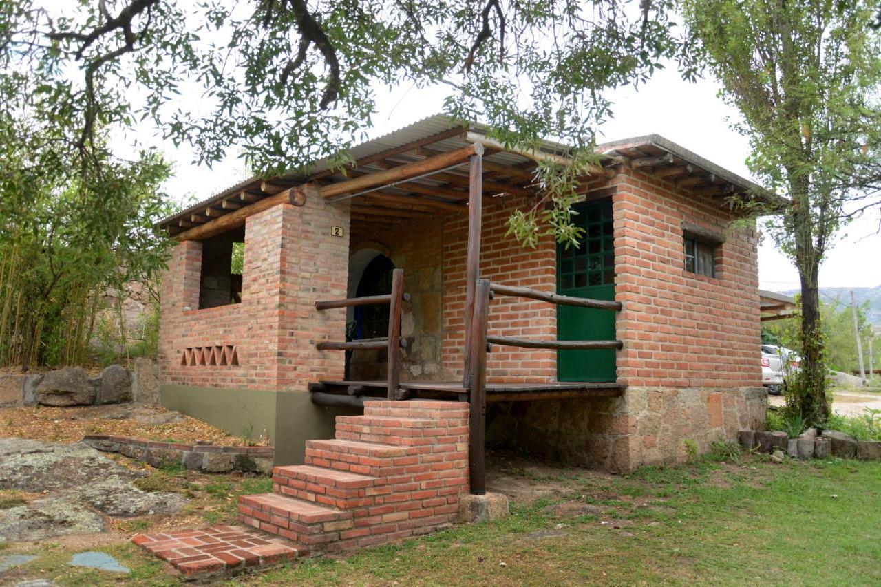 La Toma Complejo De Montana - Cabanas Y Habitaciones En Hosteria Mina Clavero Exterior photo